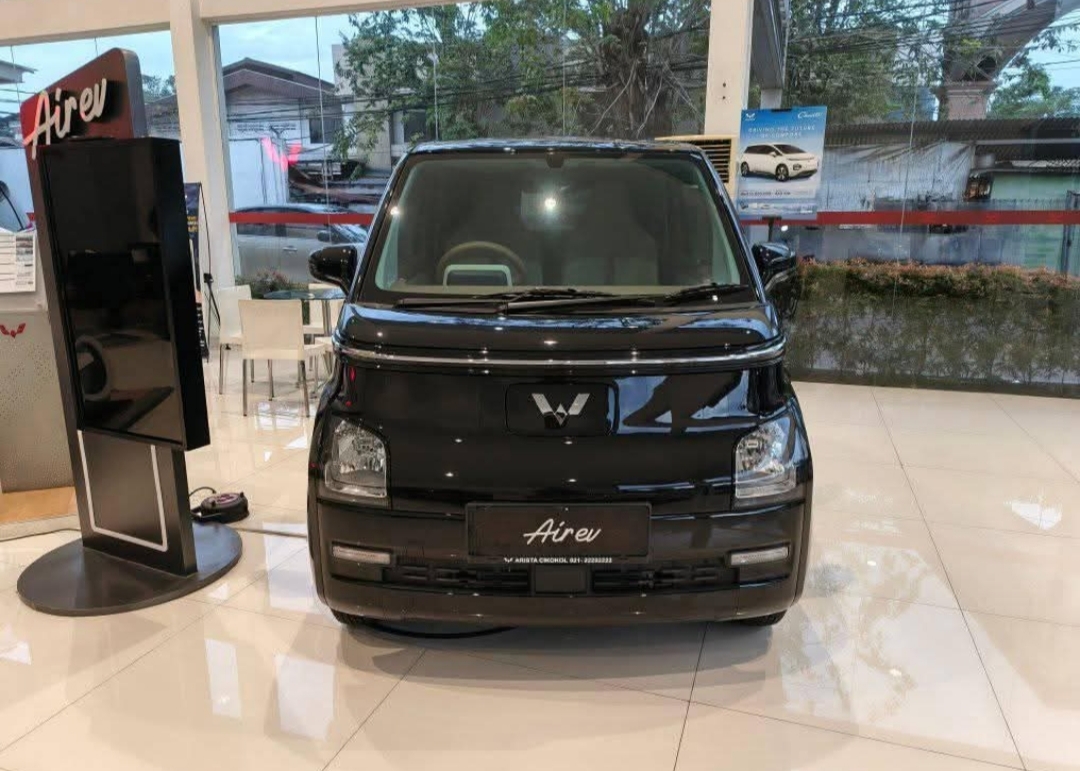Wuling Air ev Lite 300 Long Range 2025 – EV Kompak, Irit, Jarak Tempuh 300 KM