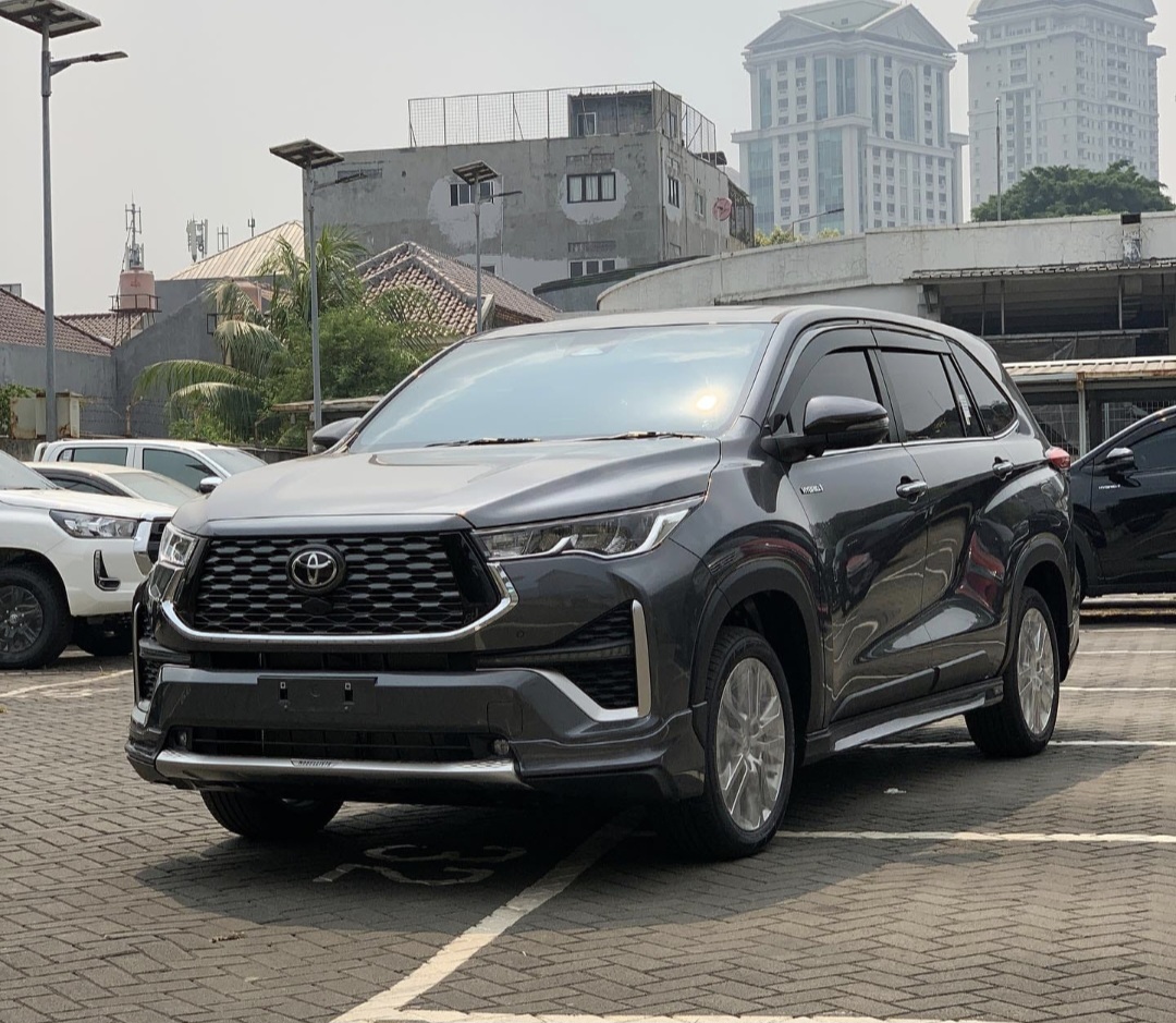 Toyota Kijang Innova Zenix Hybrid