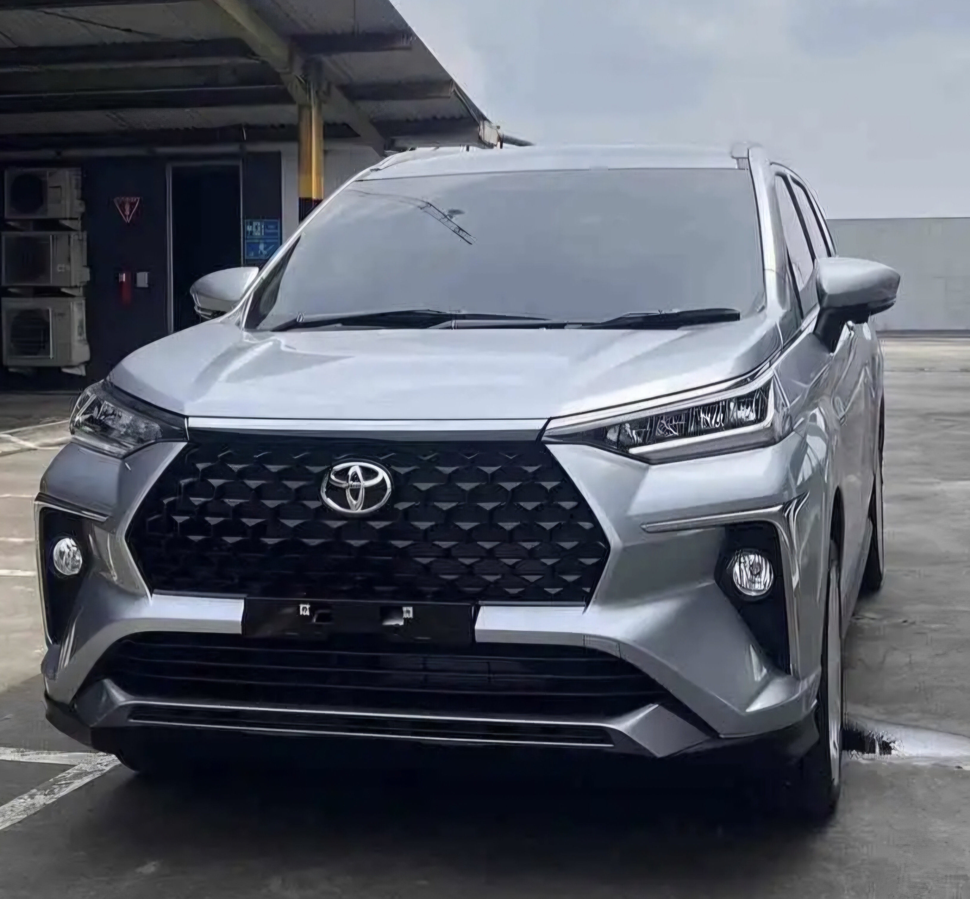 Toyota Veloz HEV