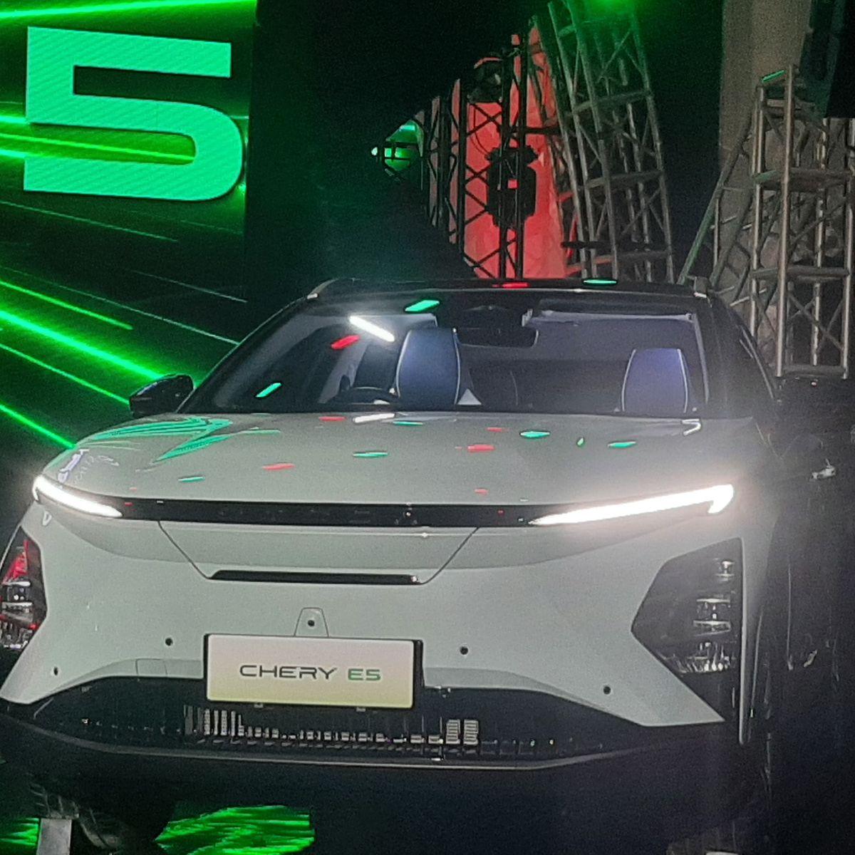 Chery Omoda E5